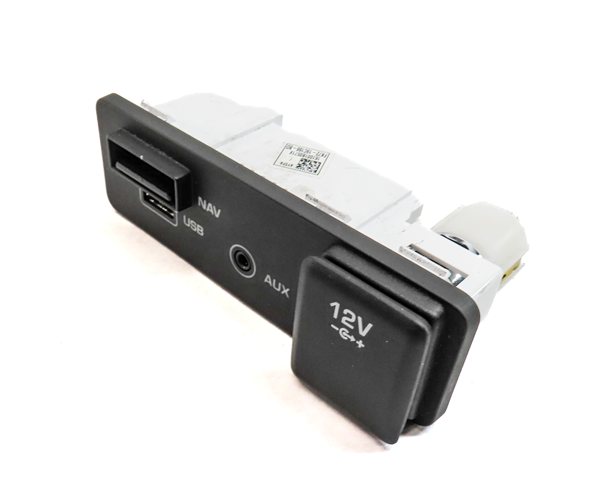 2016 ROVER DISCOVERY SPORT (L550) AUX IN USB NAVI 12V POWER SOCKET PORT PANEL
