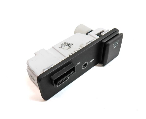 Thumbnail 4: 2016 ROVER DISCOVERY SPORT (L550) AUX IN USB NAVI 12V POWER SOCKET PORT PANEL