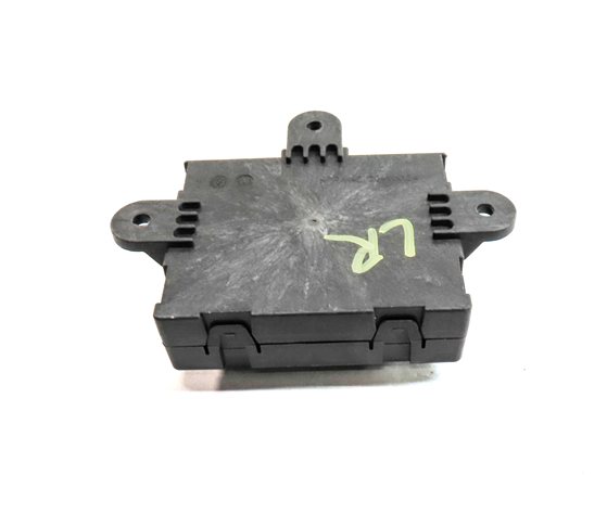Thumbnail 3: 2016 LAND ROVER DISCOVERY SPORT (L550) REAR LEFT DOOR CONTROL MODULE