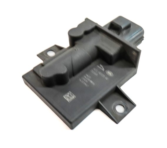 Thumbnail 3: 15-19 JAGUAR E-PACE F-PACE XE XF / LAND ROVER DISCOVERY SPORT - FUEL PUMP MODULE