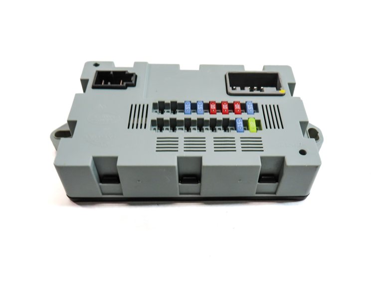 Thumbnail 2: 2016 LAND ROVER DISCOVERY SPORT (L550) 2.0L (204PT) CABIN FUSE RELAY BOX