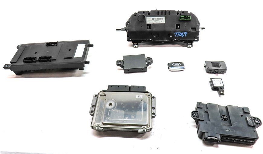 Thumbnail 4: 16 DISCOVERY SPORT L550 2.0L SPEEDOMETER BODY ECM ECU ENGINE MODULE & KEY SET
