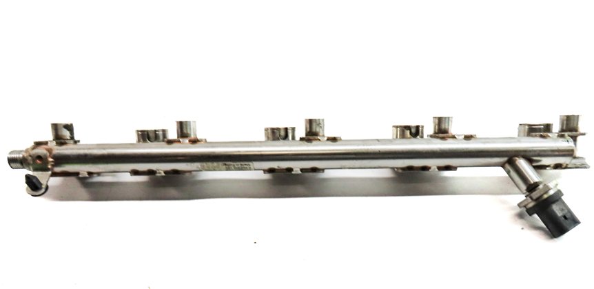Thumbnail 7: 2016 LAND ROVER DISCOVERY SPORT (L550) 2.0L (204PT) ENGINE FUEL INJECTOR RAIL