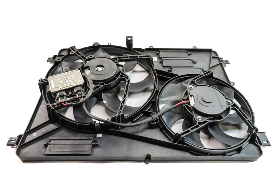 Thumbnail 4: 12-17 LR2 DISCOVERY SPORT RANGE ROVER EVOQUE L550 RADIATOR COOLING FAN & SHROUD
