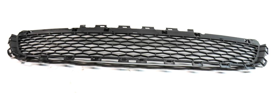 Thumbnail 5: 2016 LAND ROVER DISCOVERY SPORT (L550) FRONT LOWER BUMPER TRIM VENT GRILLE