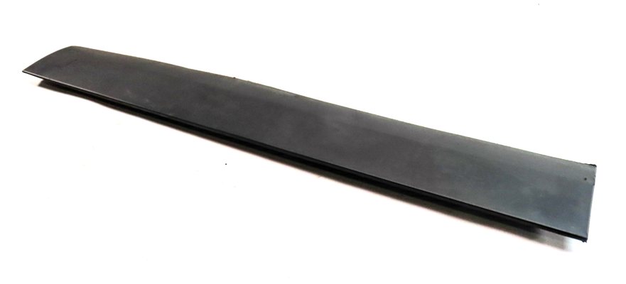 15-19 LAND ROVER DISCOVER SPORT (L550) FRONT RIGHT PASSENGER DOOR MOULDING TRIM