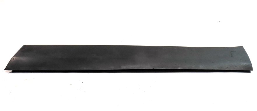 Thumbnail 3: 15-19 LAND ROVER DISCOVER SPORT (L550) FRONT RIGHT PASSENGER DOOR MOULDING TRIM