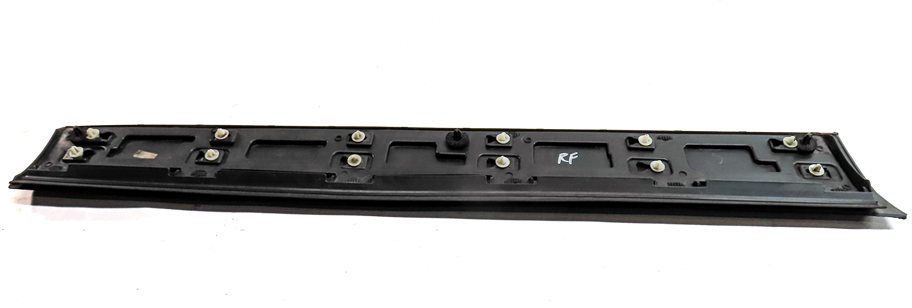 Thumbnail 6: 15-19 LAND ROVER DISCOVER SPORT (L550) FRONT RIGHT PASSENGER DOOR MOULDING TRIM