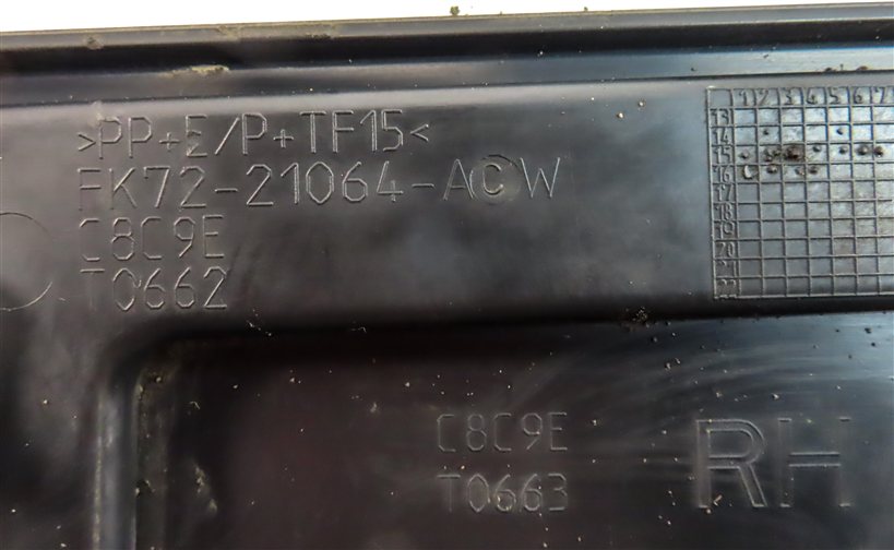 Thumbnail 7: 15-19 LAND ROVER DISCOVER SPORT (L550) FRONT RIGHT PASSENGER DOOR MOULDING TRIM