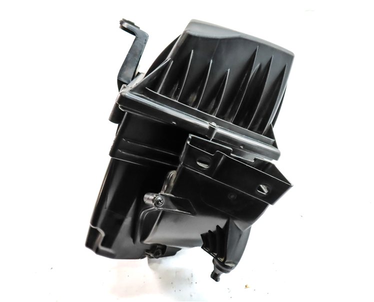 Thumbnail 7: 2015-2017 RANGE ROVER EVOQUE DISCOVERY SPORT (L538 L550) AIR FILTER BOX HOUSING