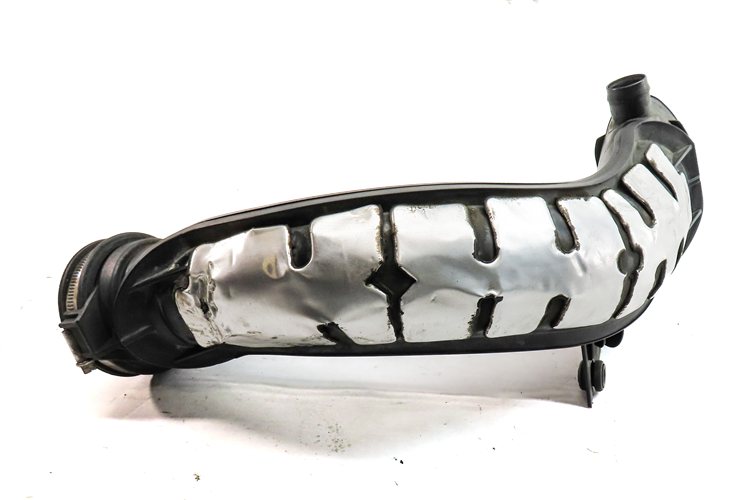 Thumbnail 6: 2016 LAND ROVER DISCOVERY SPORT (L550) 2.0L (204PT) AIR INTAKE HOSE PIPE