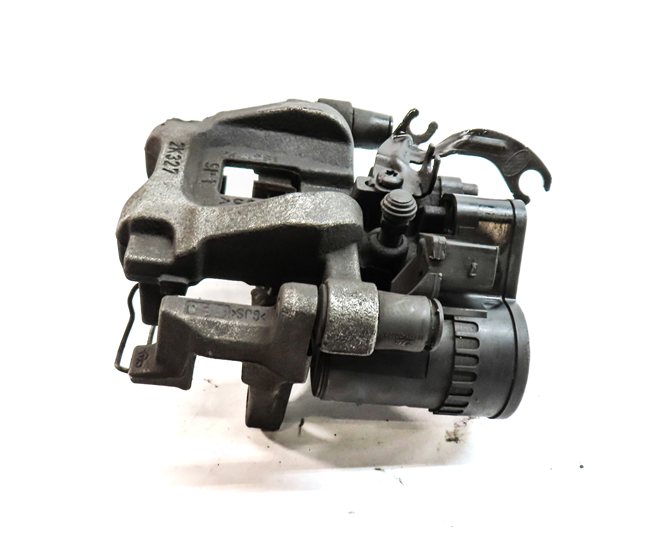 Thumbnail 2: 15-19 JAGUAR E-PACE DISCOVERY SPORT EVOQUE (L538 L550) RIGHT REAR BRAKE CALIPER