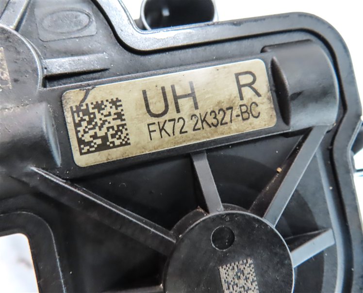 Thumbnail 8: 15-19 JAGUAR E-PACE DISCOVERY SPORT EVOQUE (L538 L550) RIGHT REAR BRAKE CALIPER