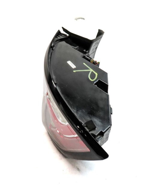 Thumbnail 3: 15-19 LAND ROVER DISCOVERY SPORT (L550) RIGHT REAR TAILLIGHT BRAKE LIGHT LAMP