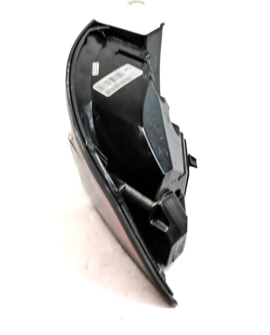 Thumbnail 3: 2015-2019 LAND ROVER DISCOVERY SPORT (L550) LEFT REAR TAILLIGHT BRAKE LIGHT LAMP