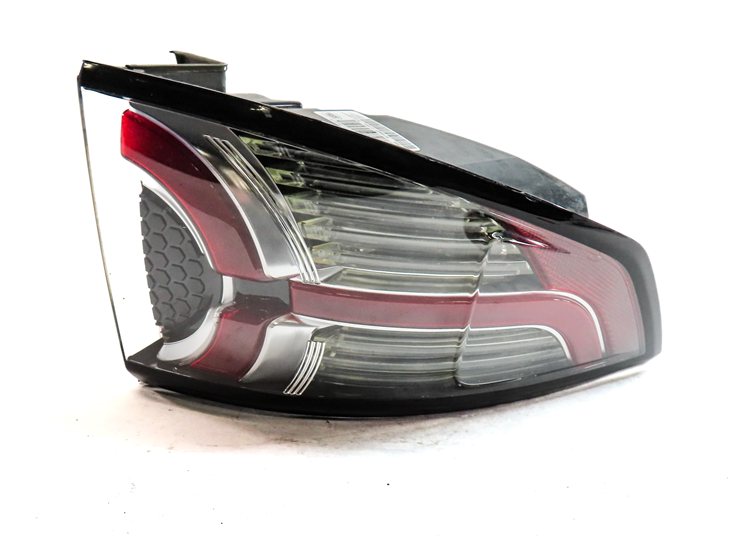 Thumbnail 5: 2015-2019 LAND ROVER DISCOVERY SPORT (L550) LEFT REAR TAILLIGHT BRAKE LIGHT LAMP