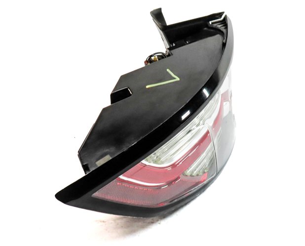 Thumbnail 8: 2015-2019 LAND ROVER DISCOVERY SPORT (L550) LEFT REAR TAILLIGHT BRAKE LIGHT LAMP