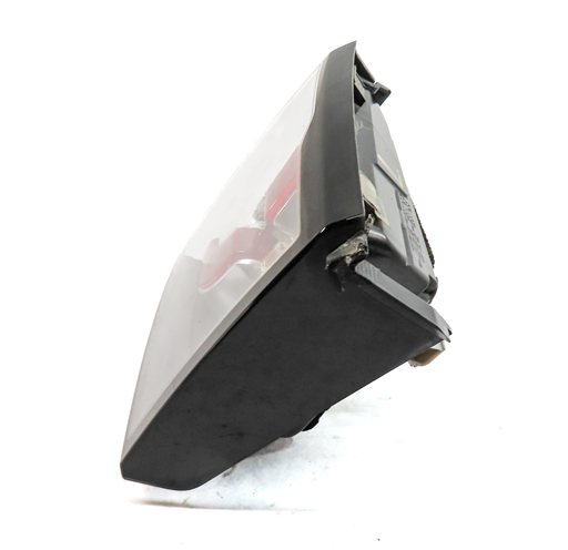 Thumbnail 3: 2015-2019 LAND ROVER DISCOVERY SPORT (L550) LEFT REAR INNER TAILLIGHT LIGHT LAMP