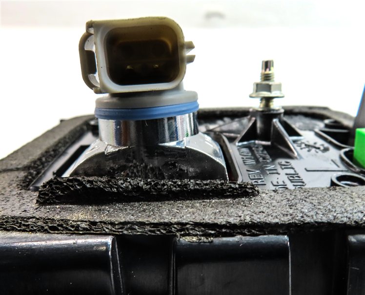 Thumbnail 9: 2015-2019 LAND ROVER DISCOVERY SPORT (L550) LEFT REAR INNER TAILLIGHT LIGHT LAMP