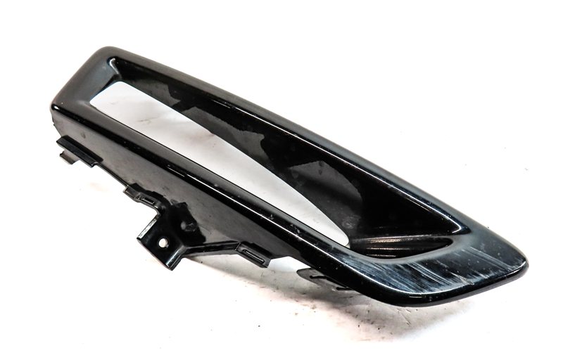 2016 LAND ROVER DISCOVERY SPORT (L550) FRONT RIGHT PASSENGER FOGLIGHT TRIM