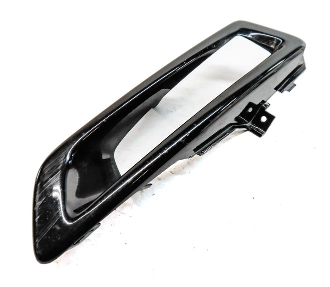 Thumbnail 3: 2016 LAND ROVER DISCOVERY SPORT (L550) FRONT RIGHT PASSENGER FOGLIGHT TRIM