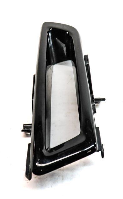 Thumbnail 6: 2016 LAND ROVER DISCOVERY SPORT (L550) FRONT RIGHT PASSENGER FOGLIGHT TRIM