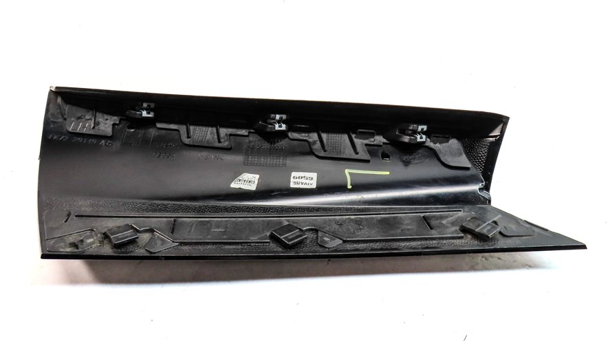 Thumbnail 9: 2016 LAND ROVER DISCOVERY SPORT (L550) REAR LEFT D PILLAR TRIM MOULDING (BLACK)