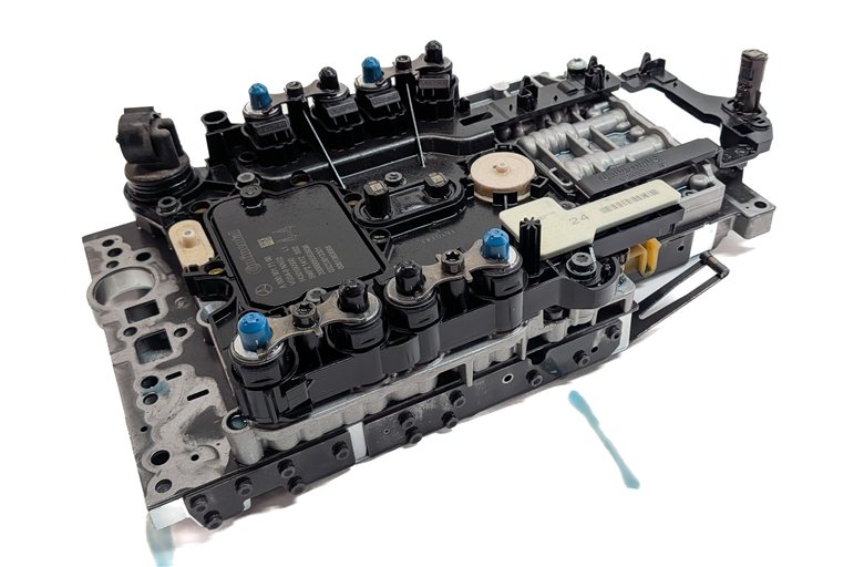 Thumbnail 3: 15-20 MERCEDES C E S GL ML W205 W212 W/X166 W222 TRANSMISSION VALVE BODY w/PLATE