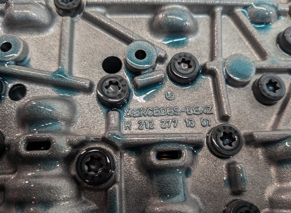 Thumbnail 9: 15-20 MERCEDES C E S GL ML W205 W212 W/X166 W222 TRANSMISSION VALVE BODY w/PLATE