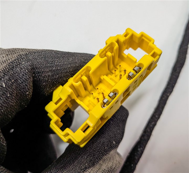 Thumbnail 12: 2015 MERCEDES E400 (A207) FRONT RIGHT UPPER MEMORY HEAT VENT SEAT BACK (Beige)