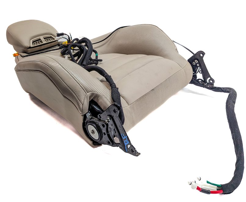 Thumbnail 3: 2015 MERCEDES E400 (A207) FRONT RIGHT UPPER MEMORY HEAT VENT SEAT BACK (Beige)