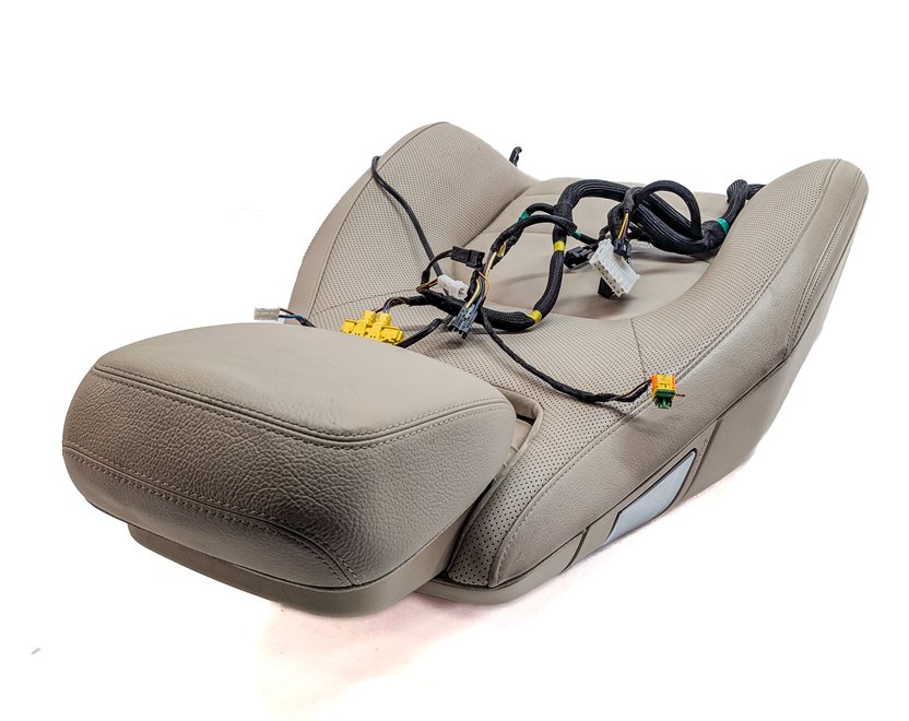 Thumbnail 4: 2015 MERCEDES E400 (A207) FRONT RIGHT UPPER MEMORY HEAT VENT SEAT BACK (Beige)