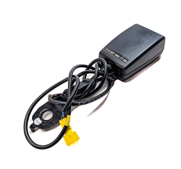 Thumbnail 4: 10-17 C E CLASS (W204 W207) COUPE CONVERTIBLE LEFT DRIVER SEATBELT RECEIVER