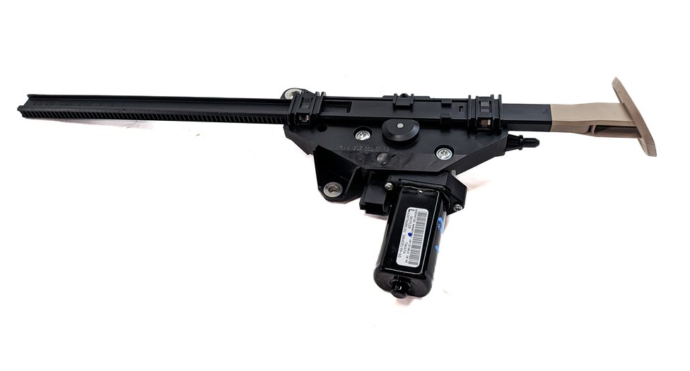 Thumbnail 2: 2015 MERCEDES E400 CONV (A207) FRONT LEFT DRIVER SEATBELT HANDOVER ARM (Beige)