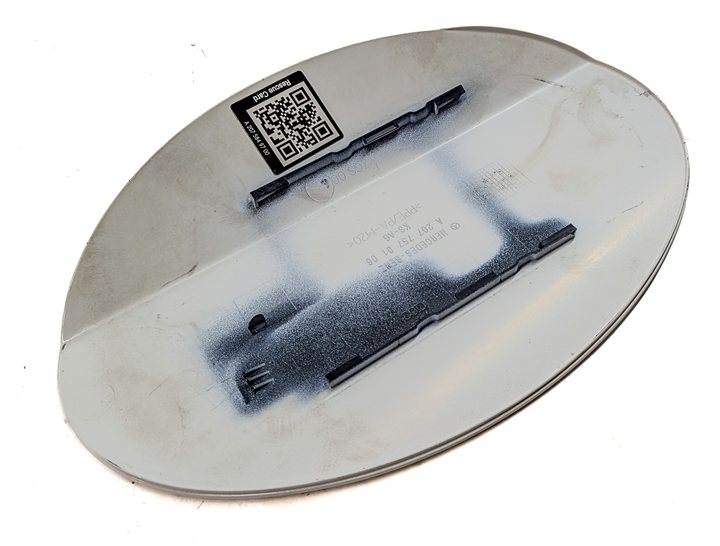 Thumbnail 5: 10-17 MERCEDES E-CLASS (W207) COUPE CONVERTIBLE FUEL TANK DOOR LID TRIM (White)