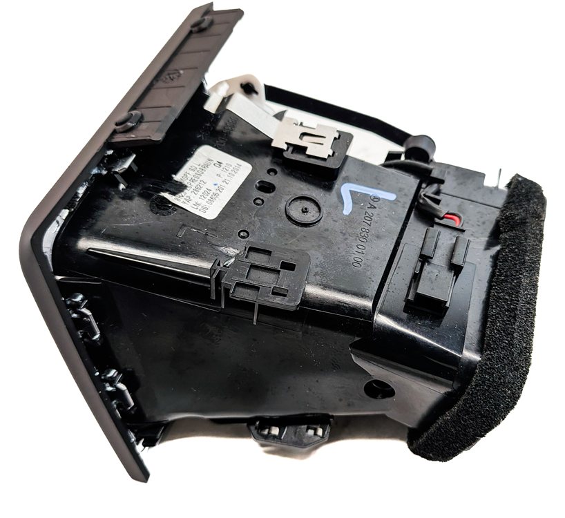 Thumbnail 3: 2015 MERCEDES E400 CONV (A207) FRONT LEFT DRIVER DASH HEAT AIR AC HVAC VENT
