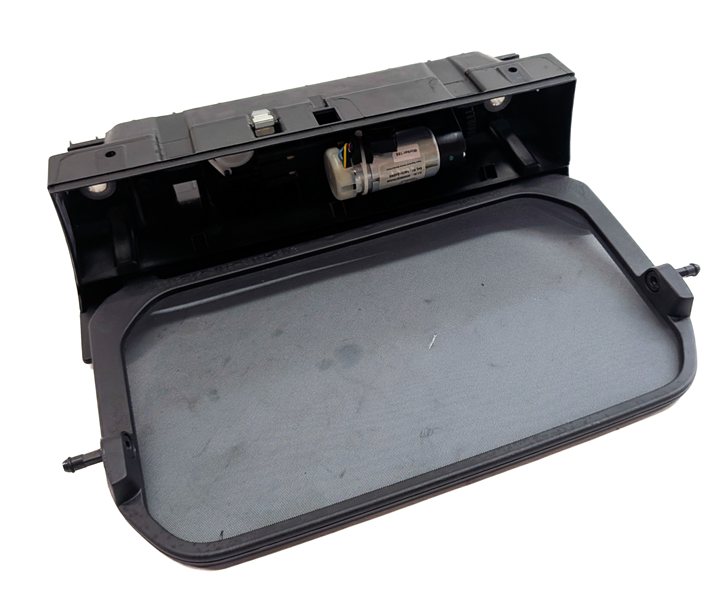 Thumbnail 3: 2015 MERCEDES E400 CONVERTIBLE (A207) REAR WINDSCREEN WIND DEFLECTOR ASSEMBLY