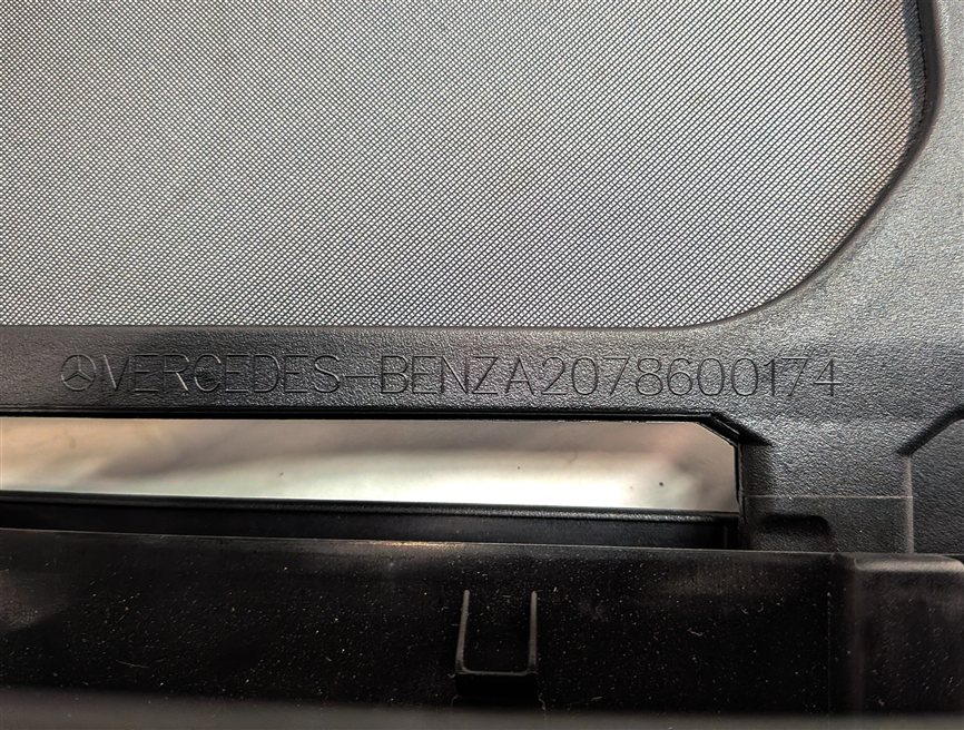 Thumbnail 8: 2015 MERCEDES E400 CONVERTIBLE (A207) REAR WINDSCREEN WIND DEFLECTOR ASSEMBLY