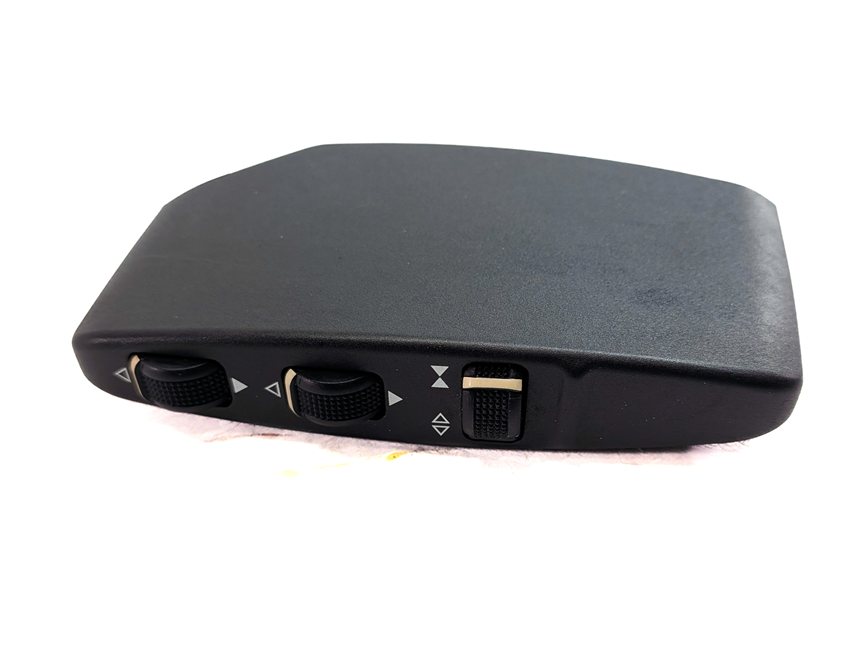 Thumbnail 2: 2015 MERCEDES E400 CONV (A207) FRONT RIGHT PASSENGER SEAT ADJUST SWITCH w/LUMBAR