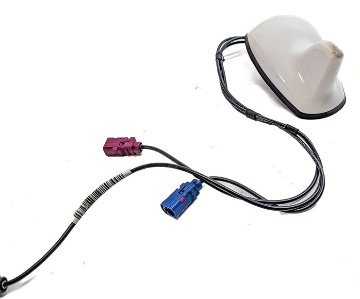 Thumbnail 2: 11-17 MERCEDES E CLASS CONVERTIBLE A207 SATELLITE RADIO SHARK FIN ANTENNA(White)