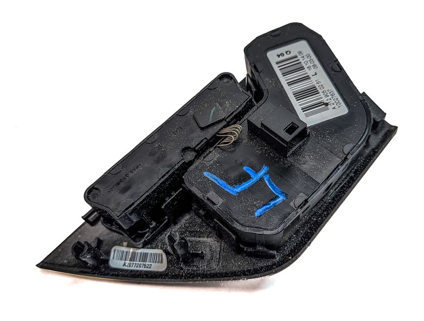 Thumbnail 4: 15 MERCEDES E400 CONV A207 FRONT LEFT DRIVER DOOR TRIM SEAT SWITCH SET/2(Walnut)
