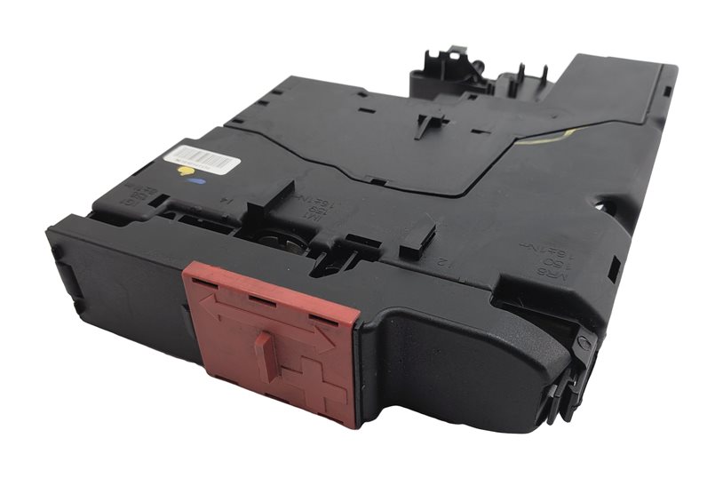 2015 MERCEDES E400 CONV (A207) 3.5L POSITIVE BATTERY TERMINAL POWER DISTRIBUTION