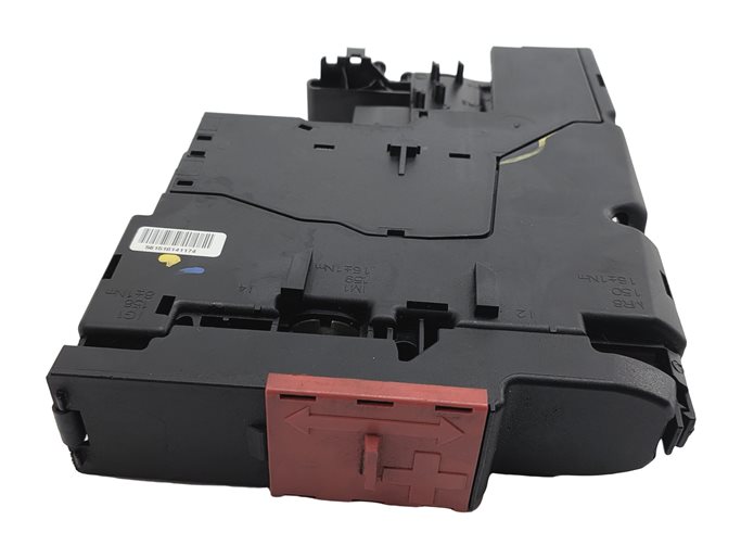 Thumbnail 2: 2015 MERCEDES E400 CONV (A207) 3.5L POSITIVE BATTERY TERMINAL POWER DISTRIBUTION