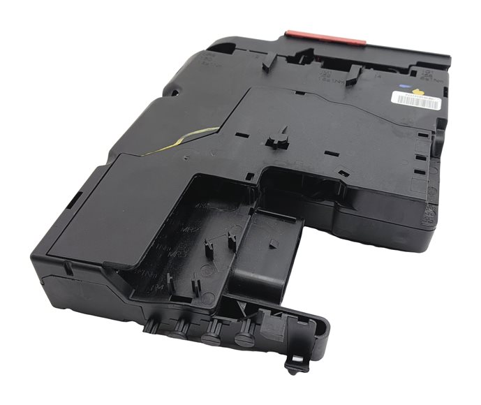 Thumbnail 4: 2015 MERCEDES E400 CONV (A207) 3.5L POSITIVE BATTERY TERMINAL POWER DISTRIBUTION