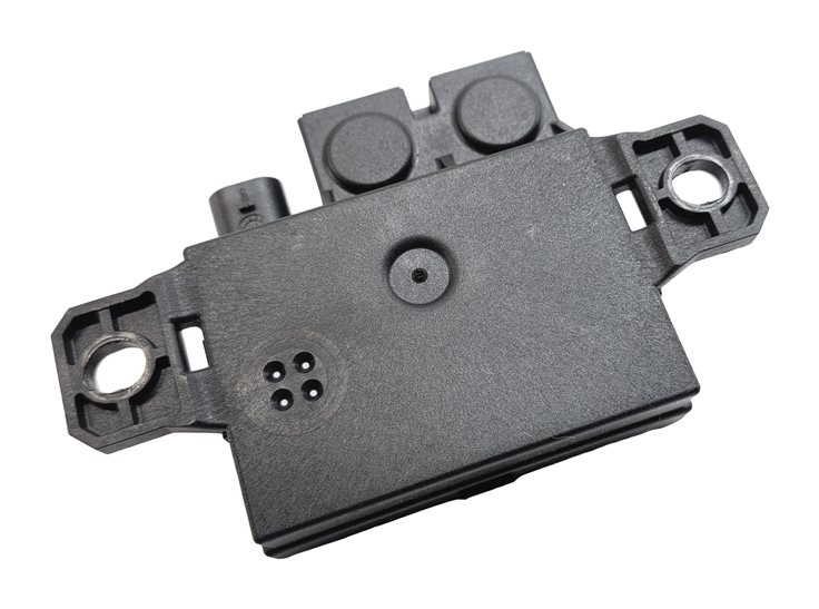 Thumbnail 4: 2015 MERCEDES E400 CONV (A207) 3.5L (276.820) ENGINE BATTERY MONITOR MODULE