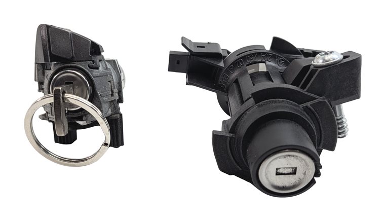 Thumbnail 2: 15 MERCEDES E400 CONV A207 REAR TRUNK LID DRIVER DOOR HANDLE LOCK CYLINDER SET/3