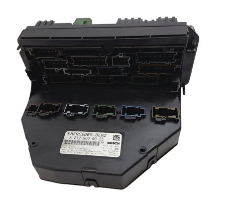 Thumbnail 2: 13-18 MERCEDES E S SL CLS W212 W222 FRONT SIGNAL ACQUISITION MODULE w/ FUSE BOX