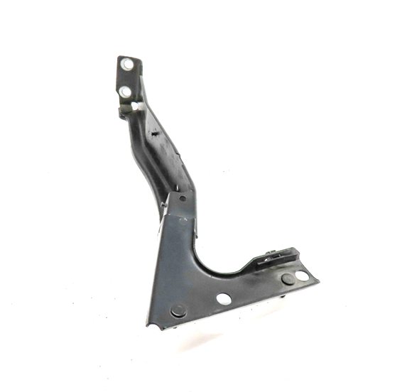 Thumbnail 3: 2013 AUDI S5 CONVERTIBLE (B8 8T) FRONT RIGHT PASSENGER FENDER MOUNT BRACKET