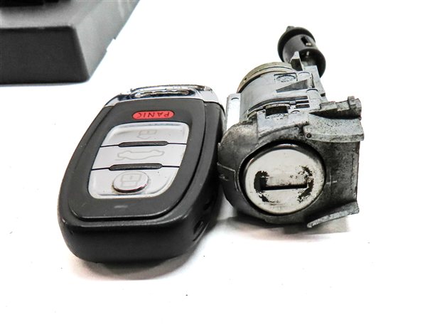 Thumbnail 8: 13 AUDI S5 CONV. B8 8T 3.0L CGXC SUPERCHARGED ECM IMMOBILIZER MODULE KEY SET/9