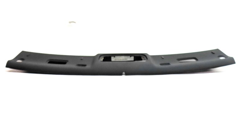 Thumbnail 2: 2013 AUDI S5 (B8 8T) CONVERTIBLE TOP FRONT WINDSHIELD TRIM MOULDING (BLACK)